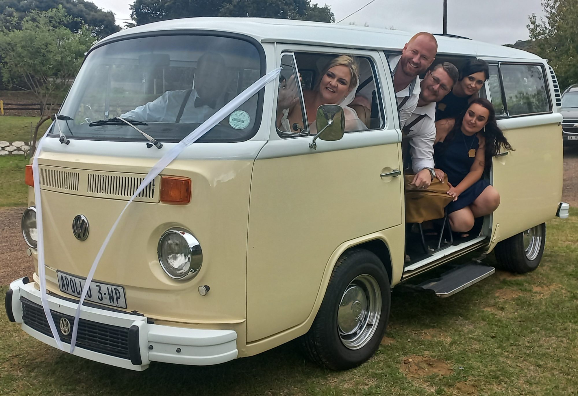 Beige Kombi — image 2