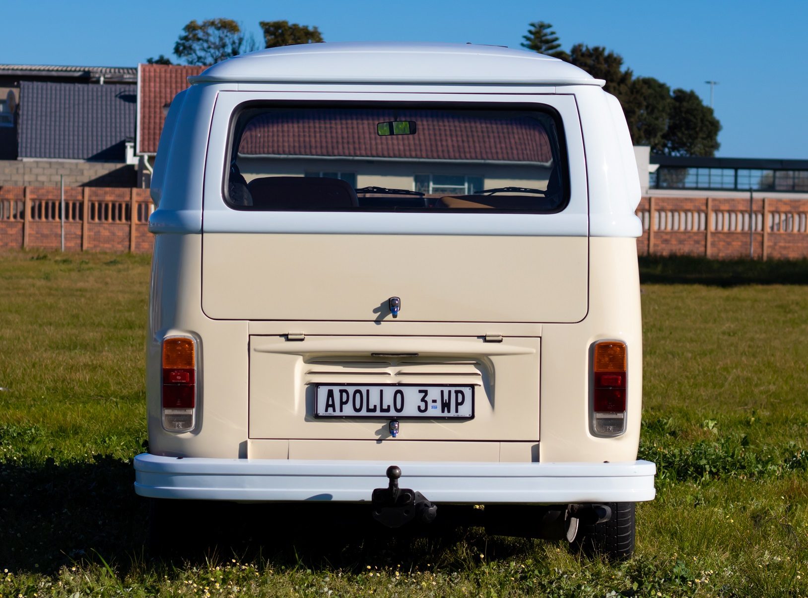Beige Kombi — image 8