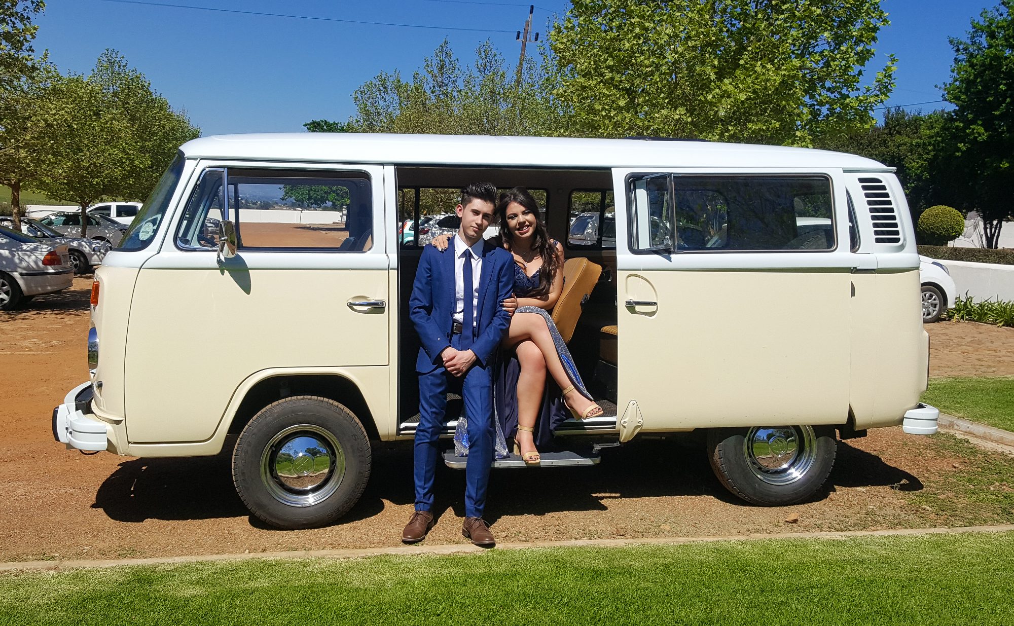 Beige Kombi — image 5