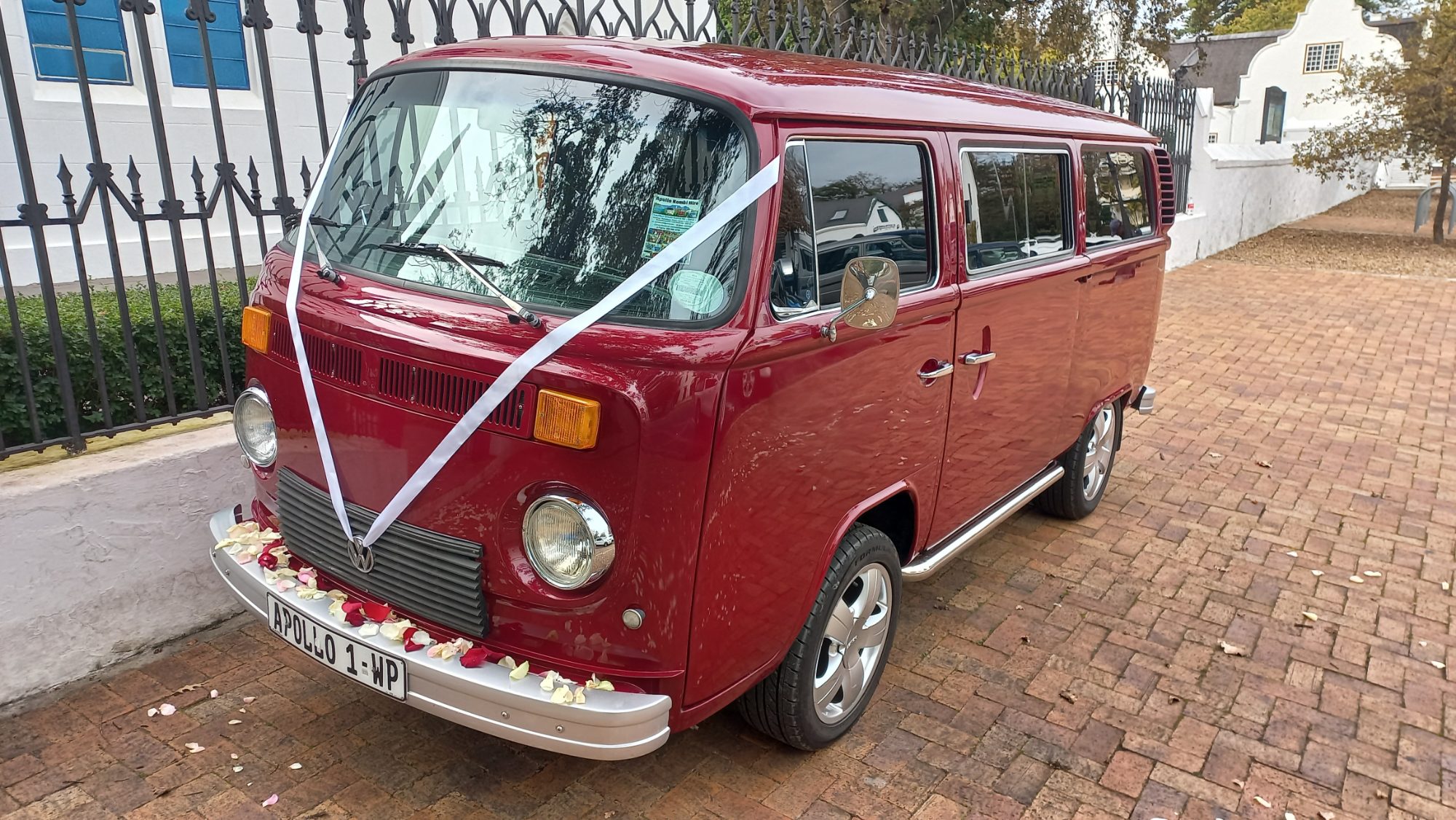 Red Kombi — image 4