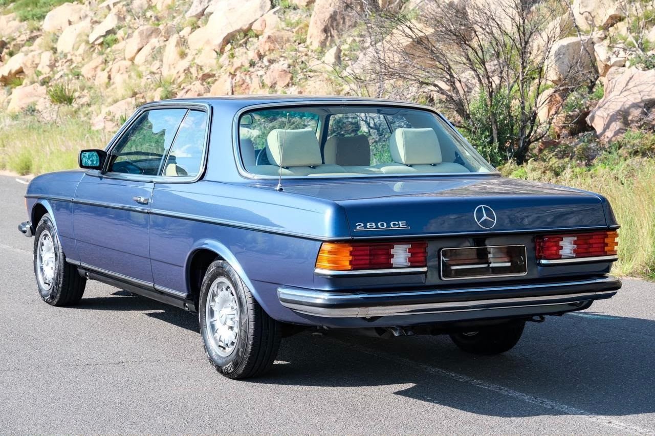 Mercedes Benz CE 1982 Blue — 1982 4.jpeg